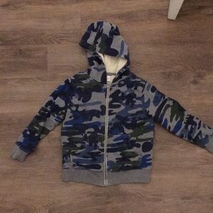 Hanna Andersson camo hooded sweatshirt